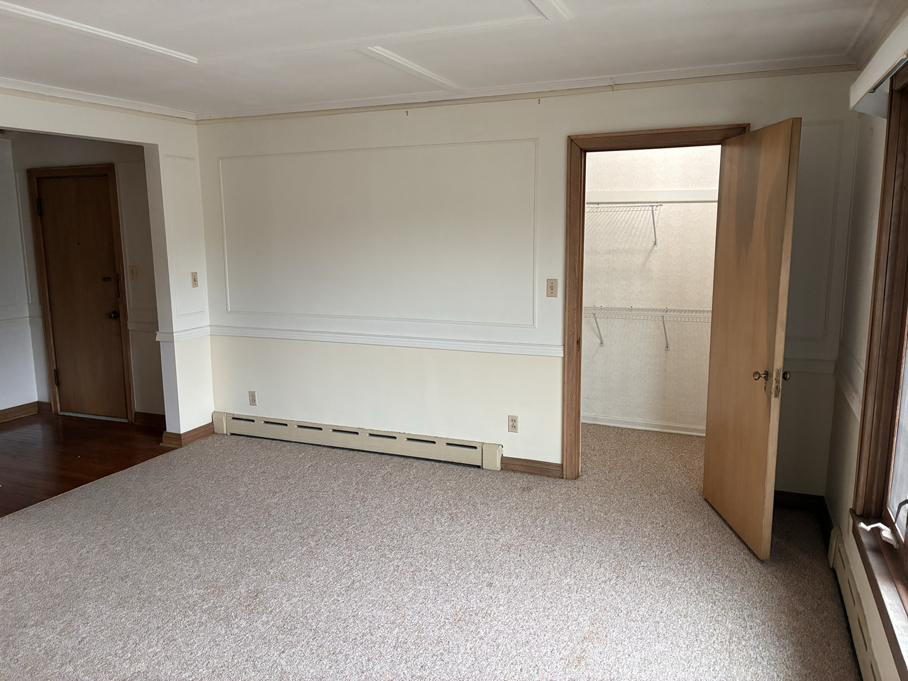 308 E Hardin St #D - Photo 4 of 16