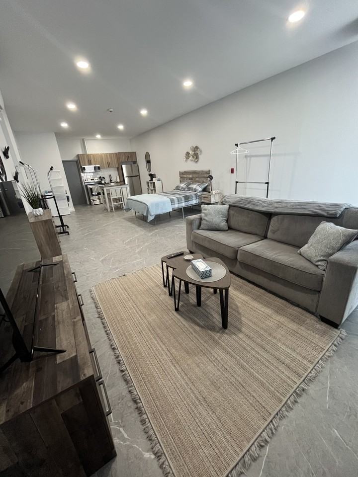 806 Ottawa Street - Photo 7 of 12