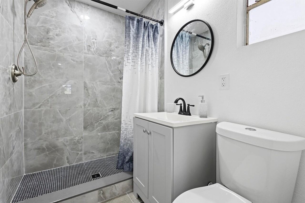 1882 Lake St #1094219P - Photo 7 of 17