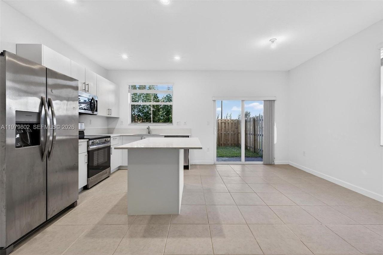 2650 Southeast 29th Street #2810 - Photo 4 of 16