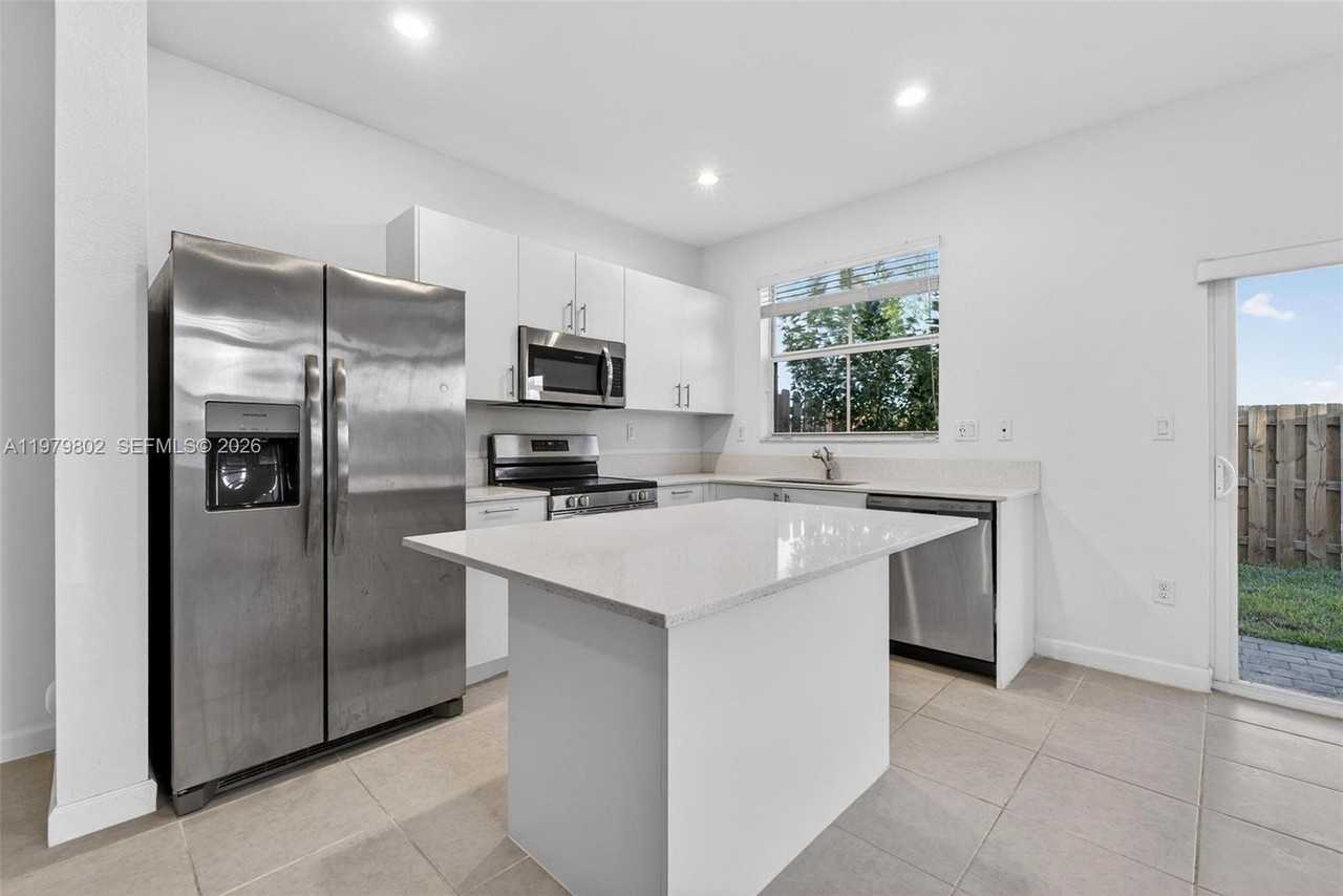 2650 Southeast 29th Street #2810 - Photo 5 of 16