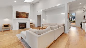 featured image of 176 Old Cedar Loop