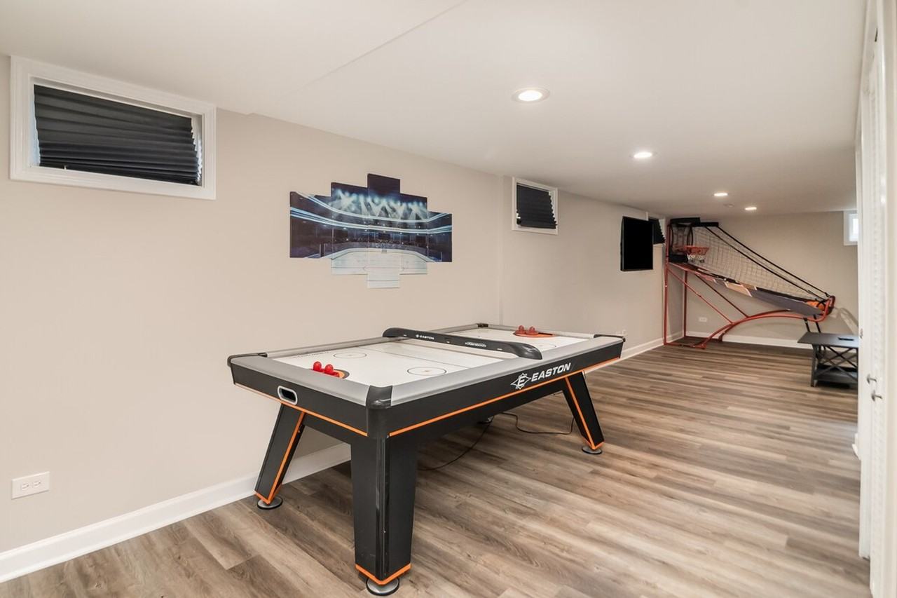 823 Jay St #1285082P - Photo 5 of 21