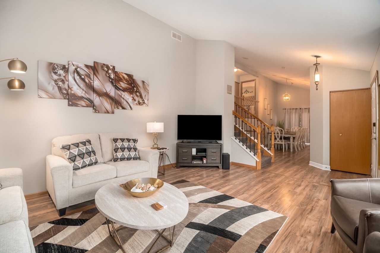 2607 Oak Ridge Ln #1285100P - Photo 3 of 27