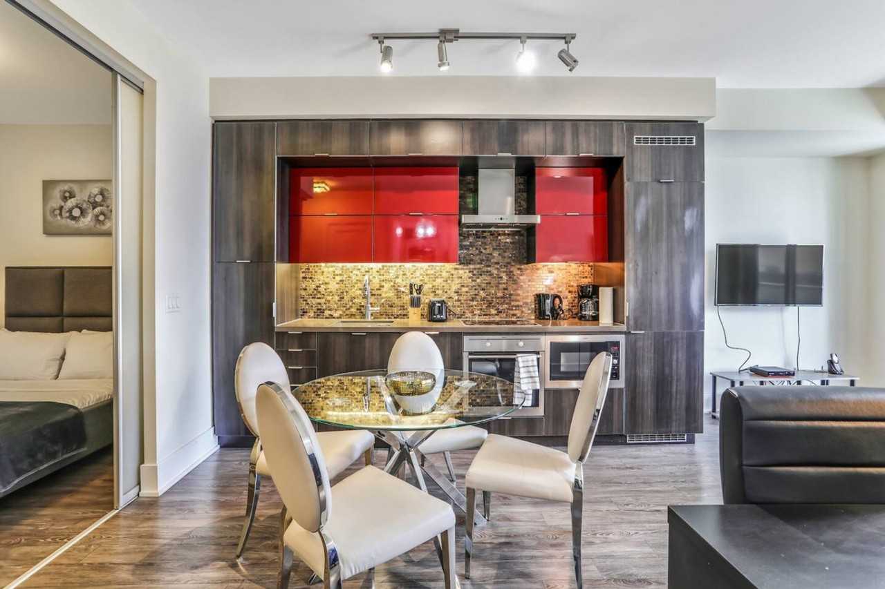 300 Front Street West - Photo 5 of 99
