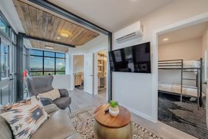 featured image of 736 W Rider Dr