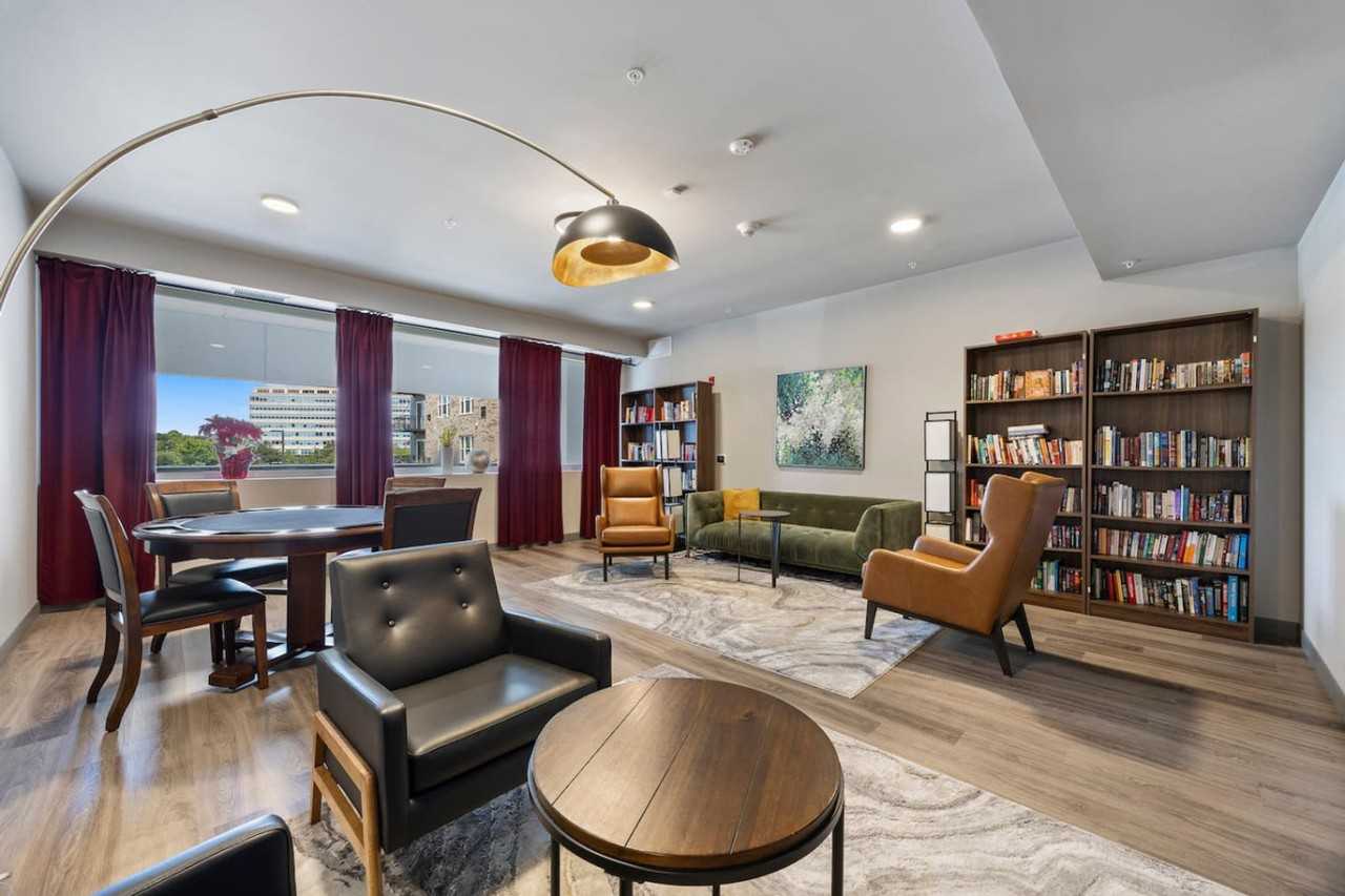 28294 Ferry Road - Photo 4 of 146