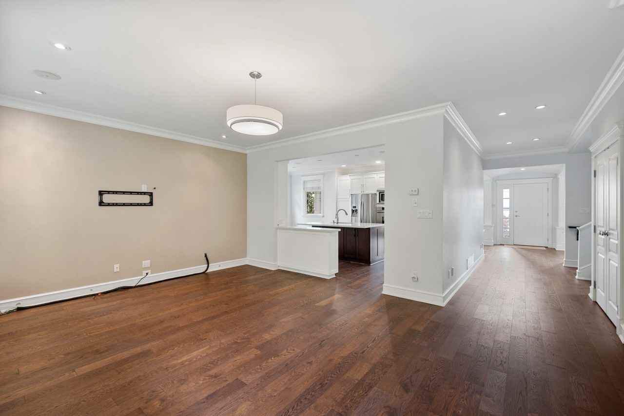 2185 Lawson Avenue - Photo 7 of 42