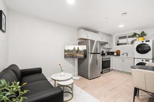 featured image of 4718 Fairmont St