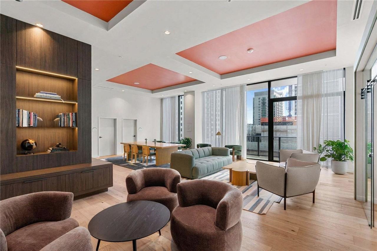 601 N Miami Ave #1391589P - Photo 2 of 26