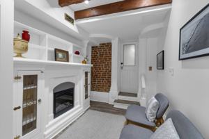 featured image of 62 Mcgill St