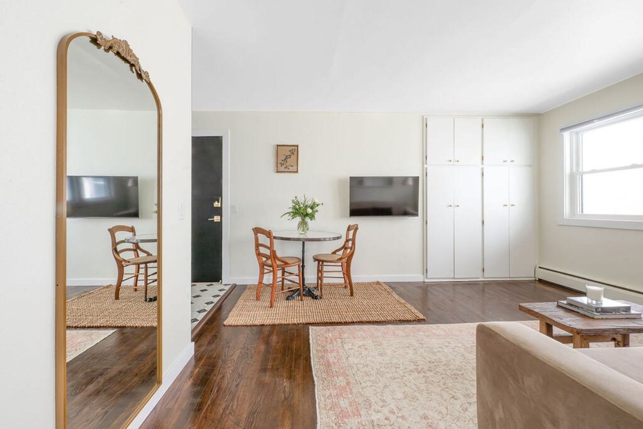 120 S Fairchild St #1468342P - Photo 3 of 18