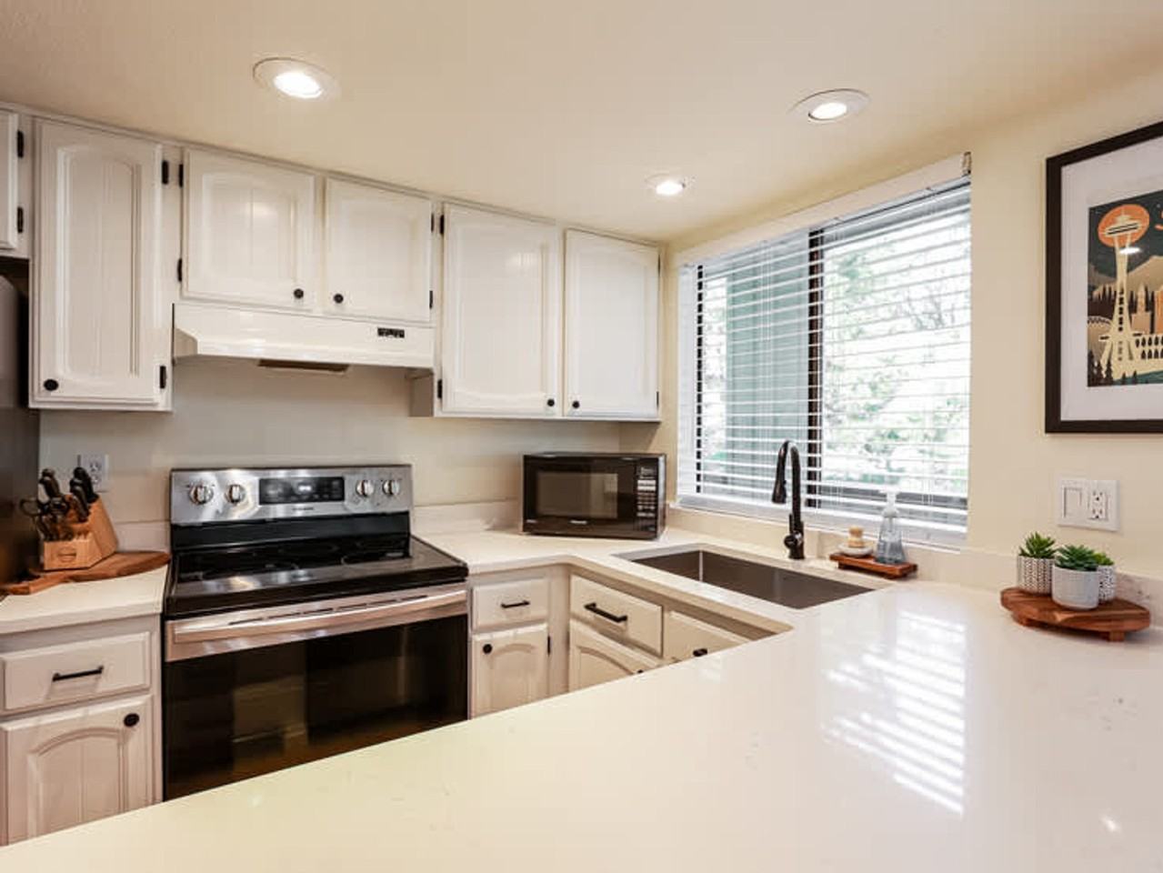 10819 Ne 37th Pl #1470523P - Photo 6 of 14