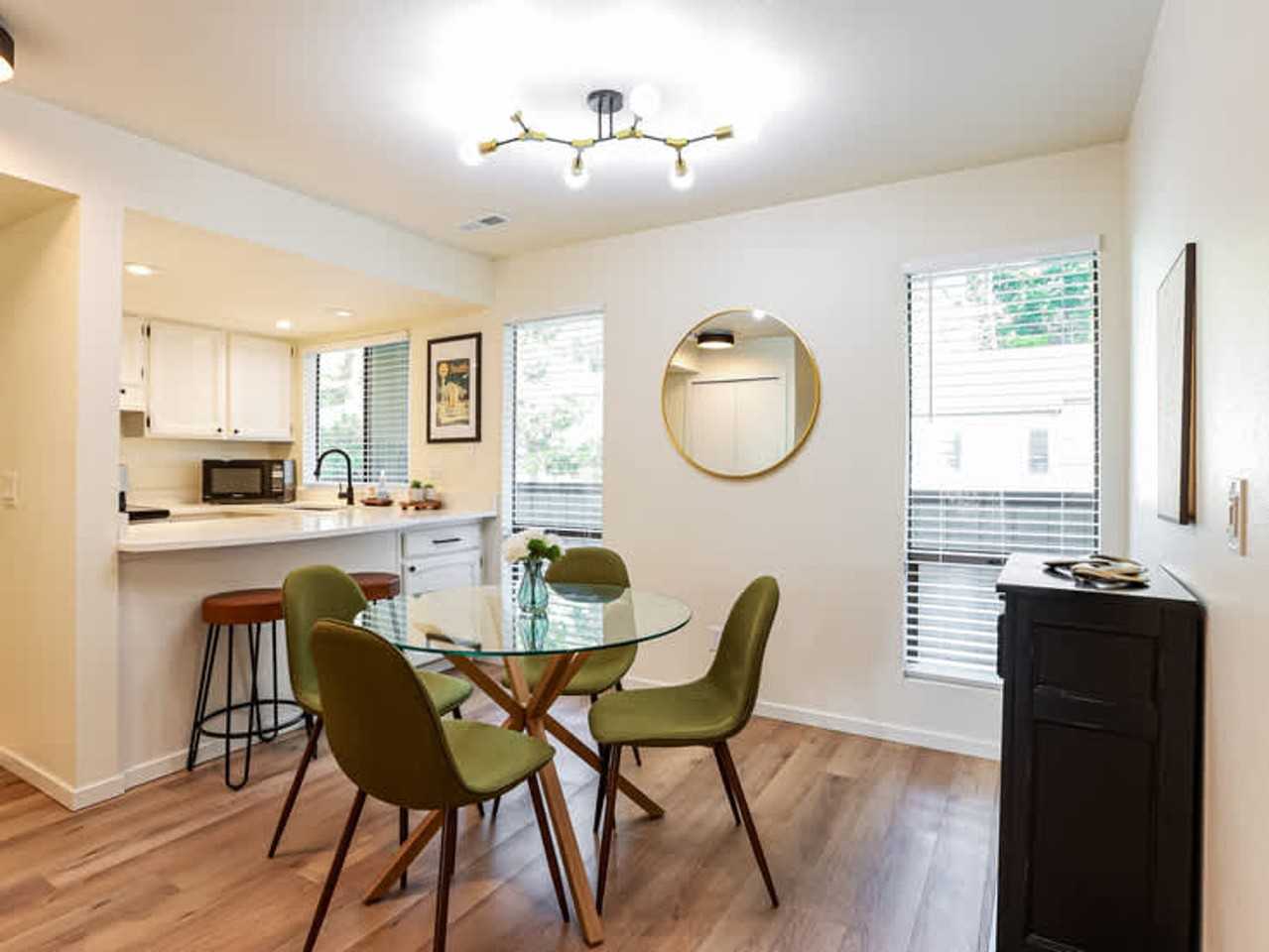 10819 Ne 37th Pl #1470523P - Photo 7 of 14
