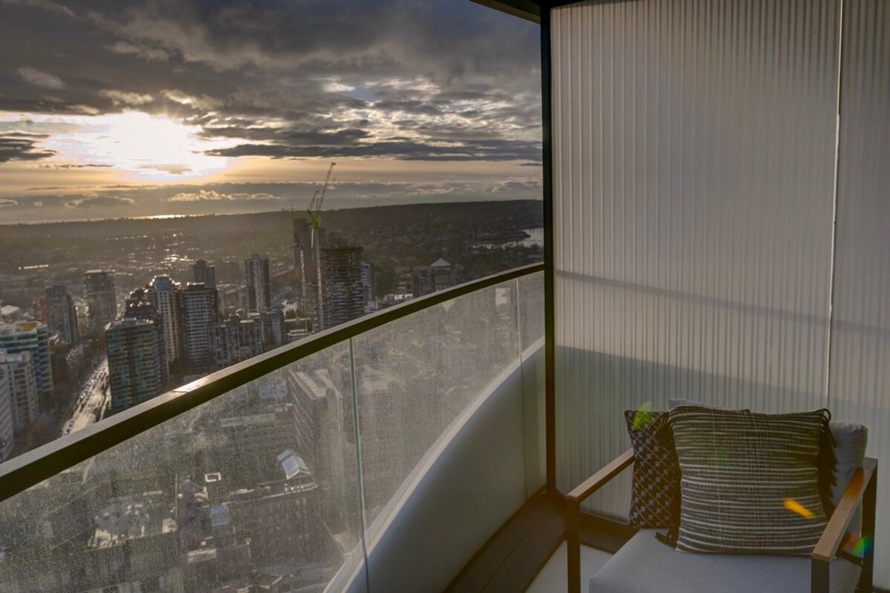 1033 Nelson St #1473080P - Photo 3 of 42