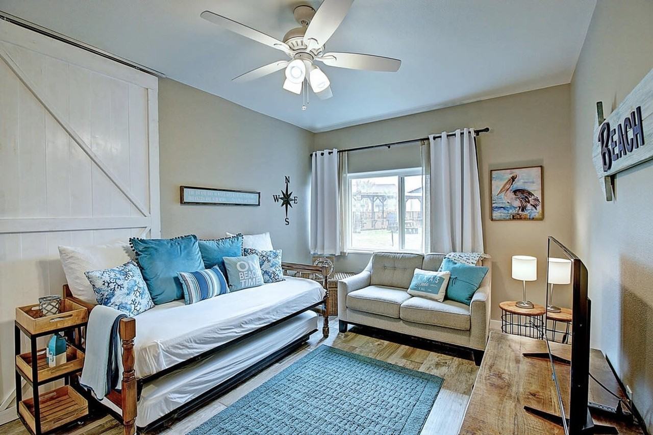 1129 S 11th St #1023188P - Photo 2 of 17