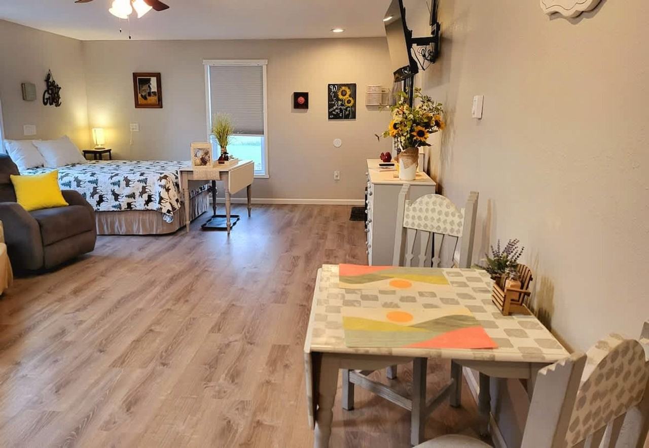 6820 1/2 N Montana Ave #1492821P - Photo 2 of 50