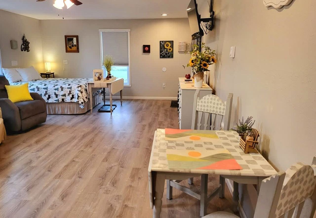 6820 1/2 N Montana Ave #1492821P - Photo 6 of 50