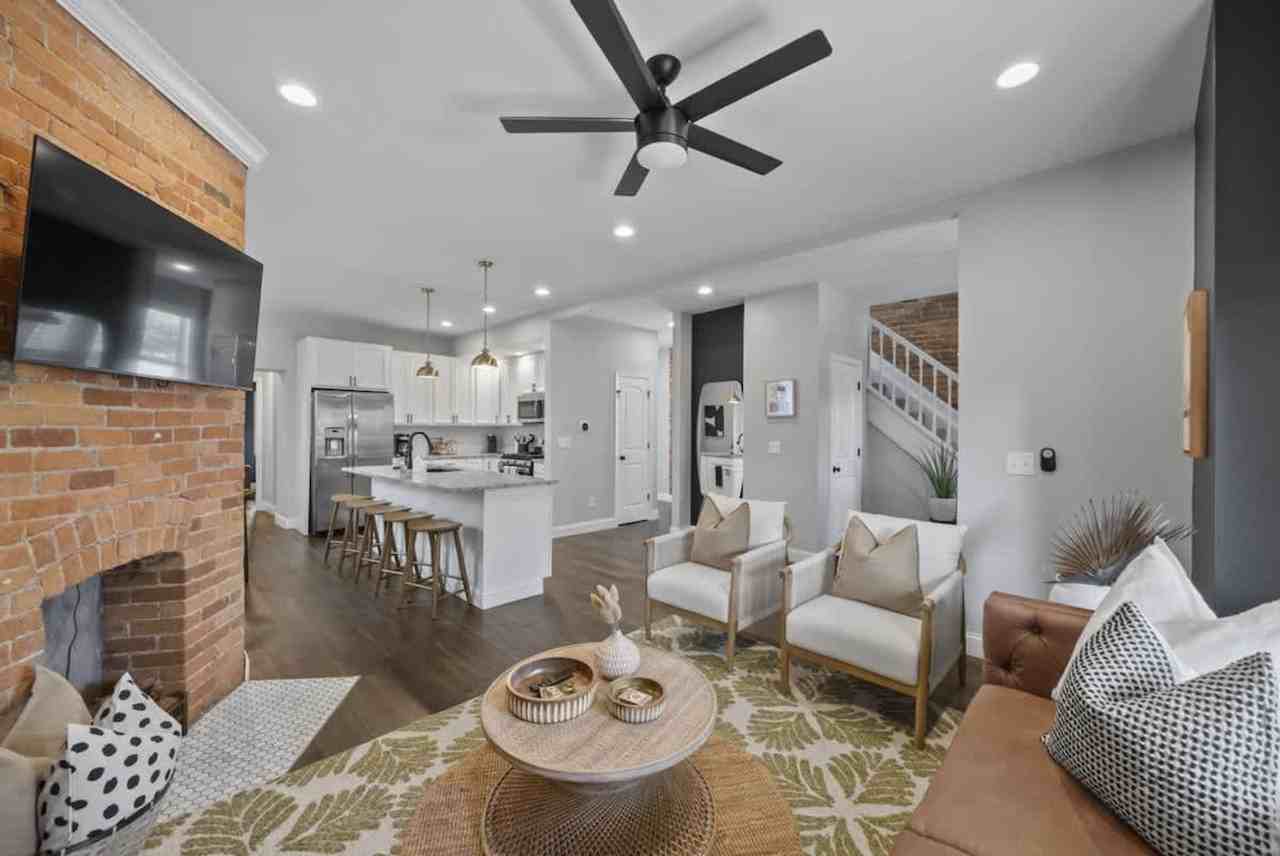 530 Hanford St #1496117P - Photo 4 of 47