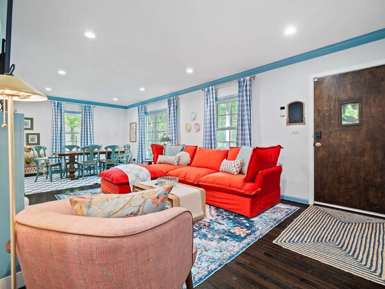 3815 Ellendale Rd #1496074P - Photo 3 of 42