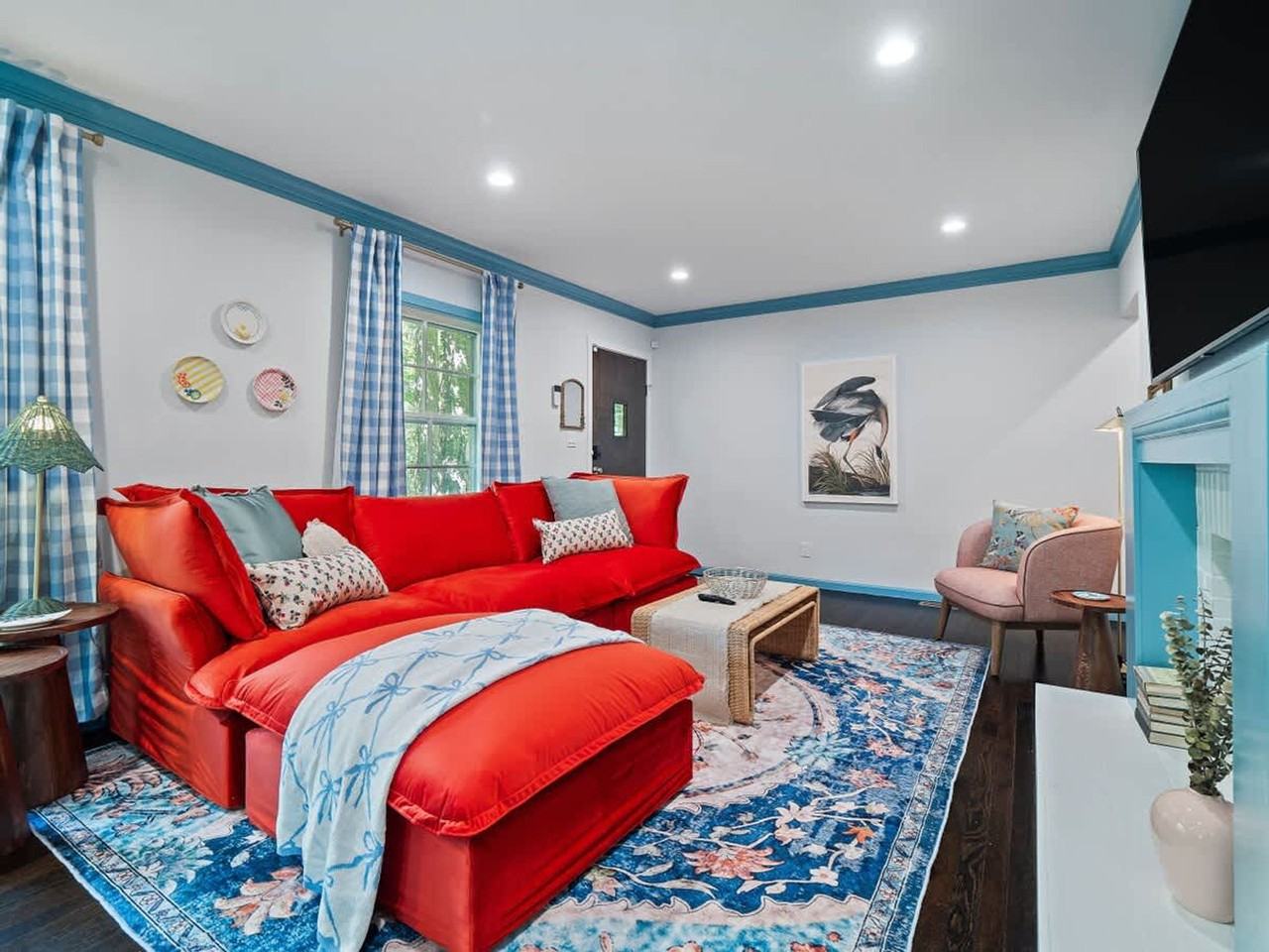 3815 Ellendale Rd #1496074P - Photo 4 of 42