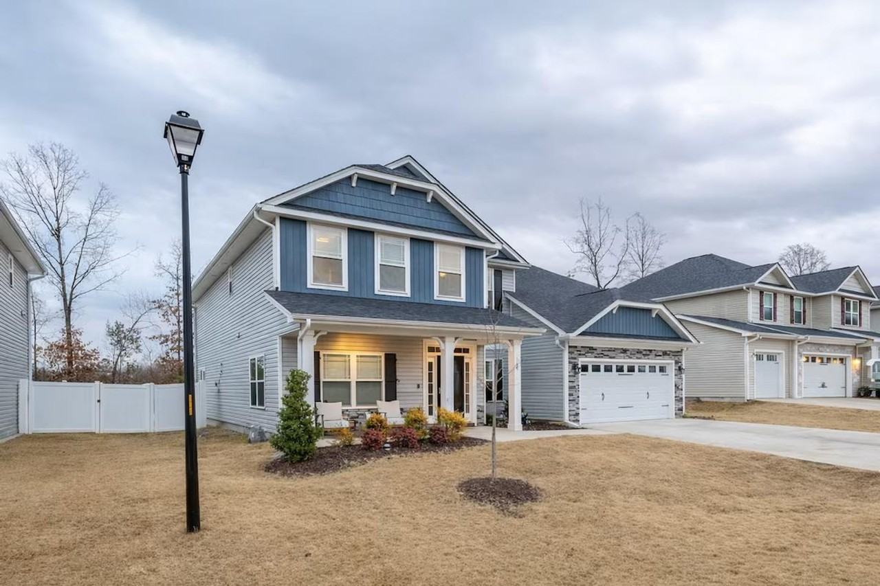 182 Hillmont Dr #1499062P - Photo 3 of 35