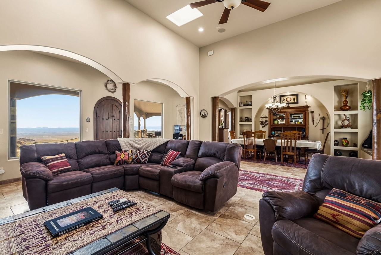 12705 Chuckwagon Rd #1497734P - Photo 3 of 50