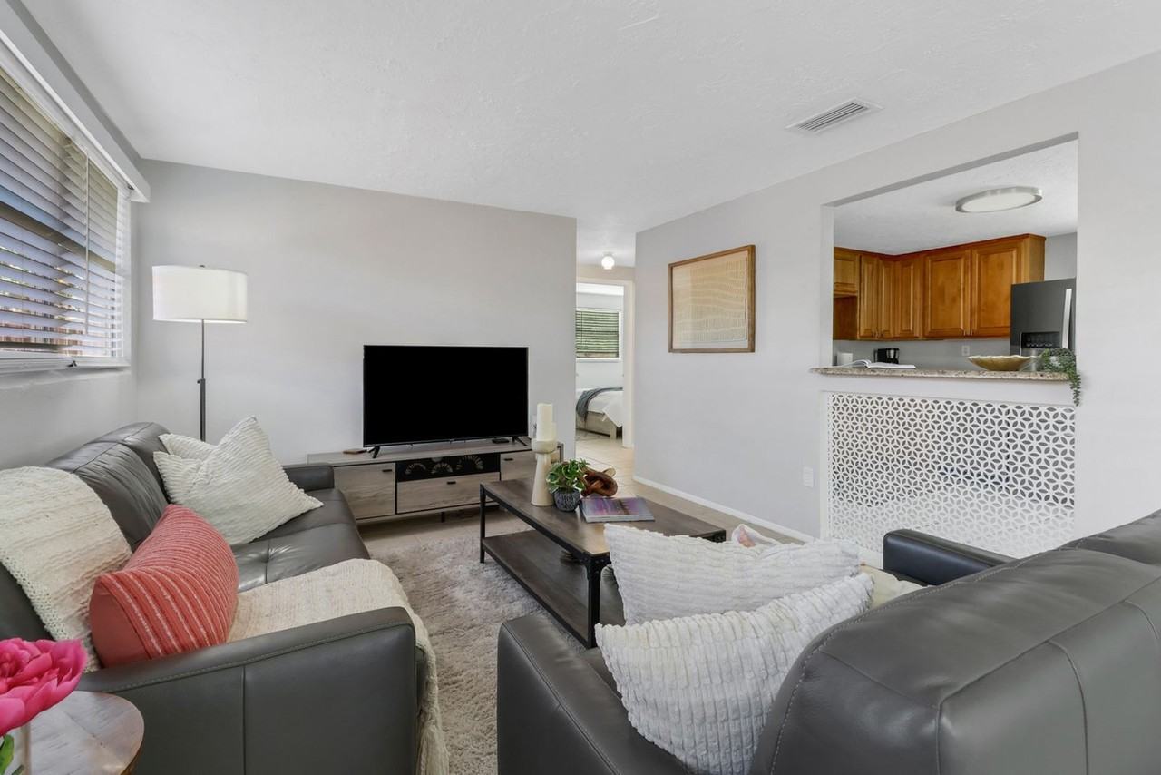 751 100th Ave N #1502608P - Photo 3 of 33