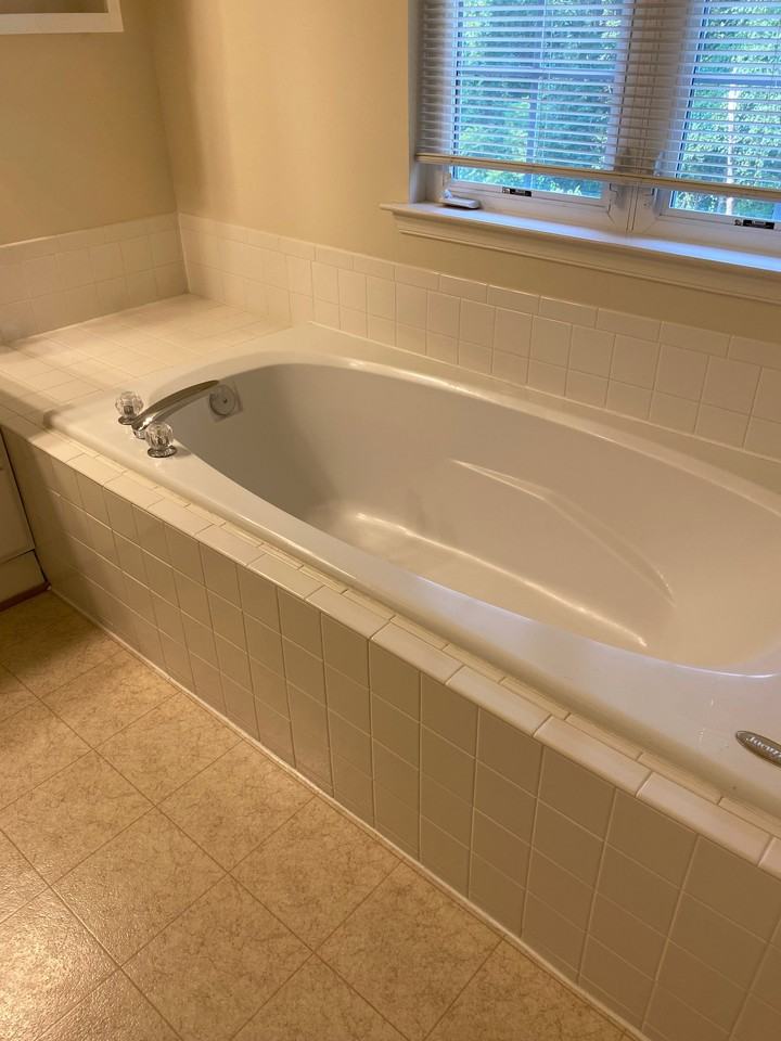 14236 Madrigal Dr #1 - Photo 5 of 40