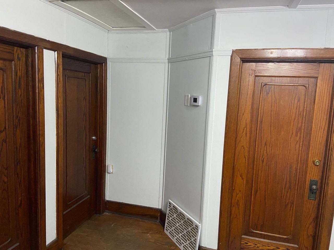 427 Cameron Avenue - Photo 7 of 18