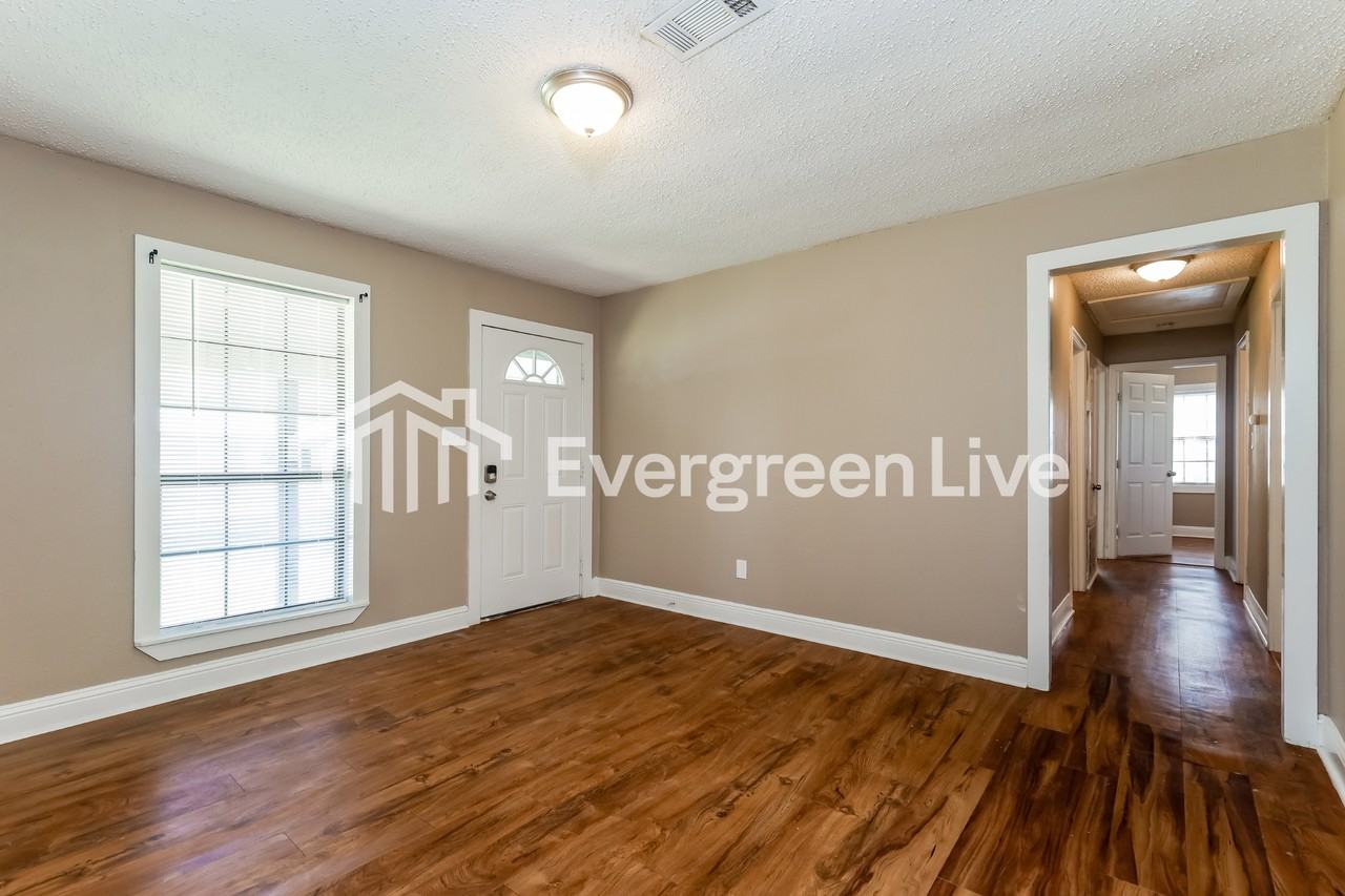 307 Pearl Dr - Photo 3 of 15