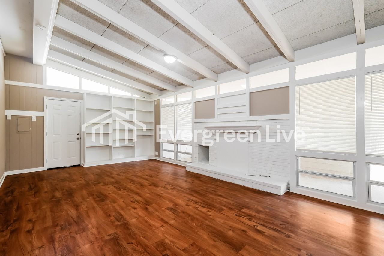 4614 Manila Dr - Photo 3 of 15
