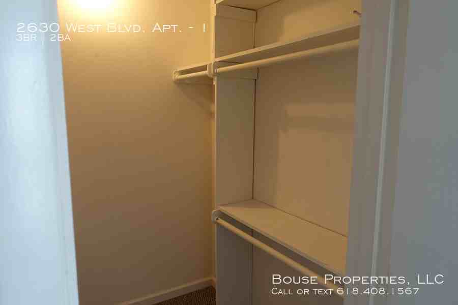 2630 2630 West Blvd. Apt. #1 - Photo 2 of 5