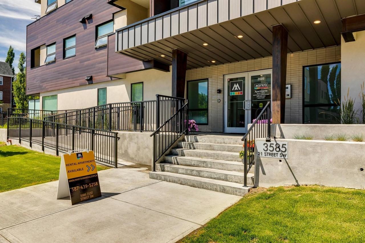 Mantra Marda Loop - Photo 7 of 17