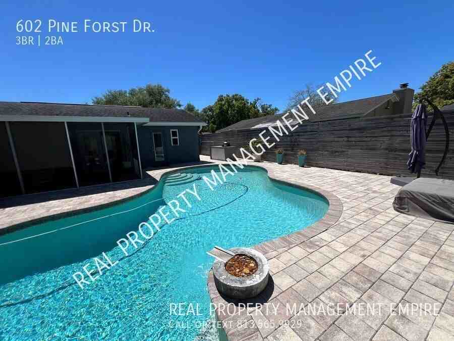 602 Pine Forest Dr - Photo 2 of 10