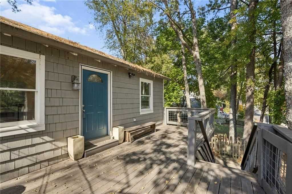 1720 Marvin St Nw - Photo 3 of 19
