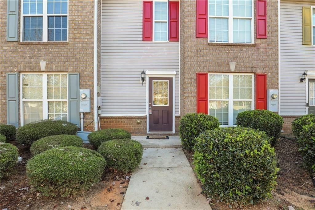 3882 Waldrop Ln - Photo 2 of 11