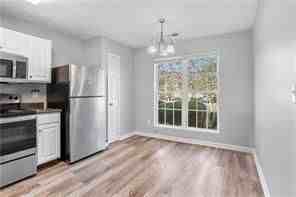 3882 Waldrop Ln - Photo 3 of 11