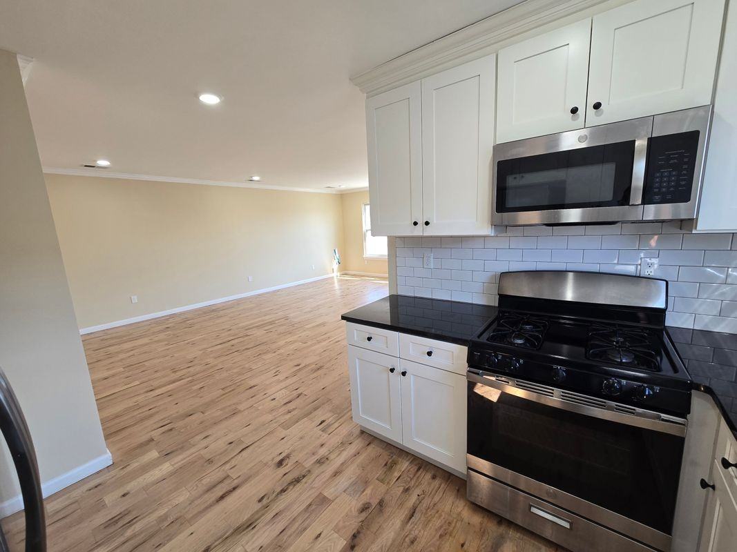 53 Philip Pl ##2 - Photo 7 of 27