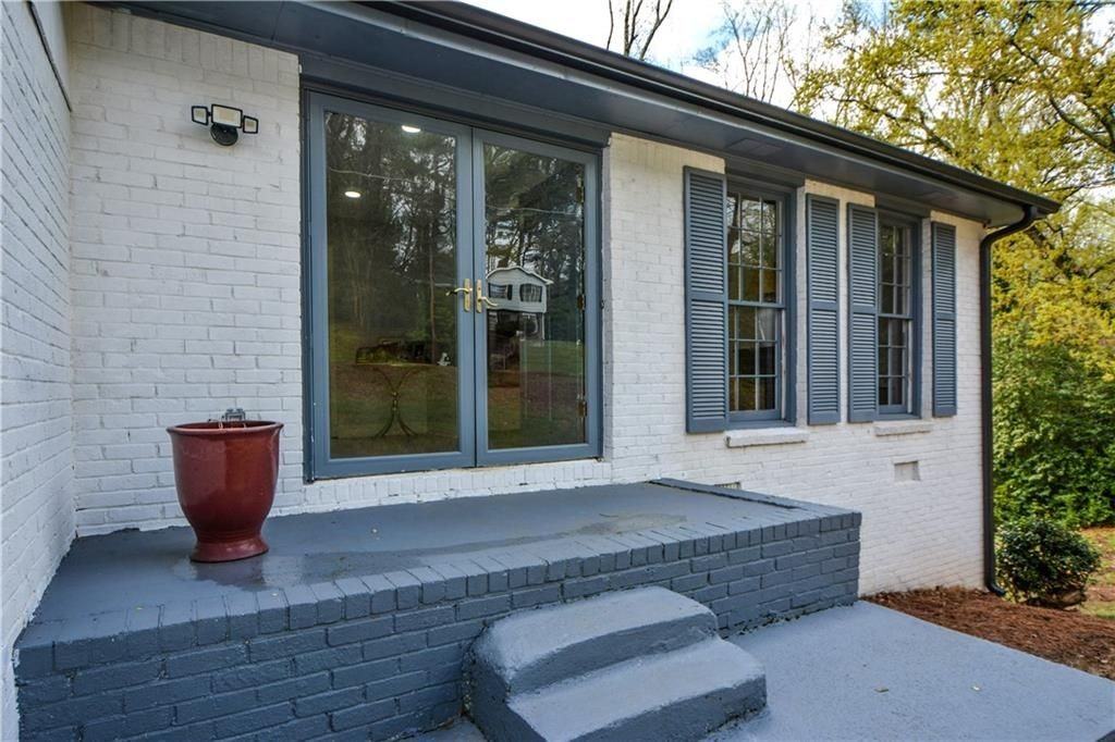 643 Navarre Dr - Photo 4 of 50