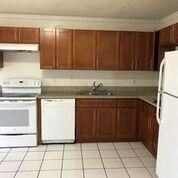 5489 Thurston Ave - Photo 3 of 7