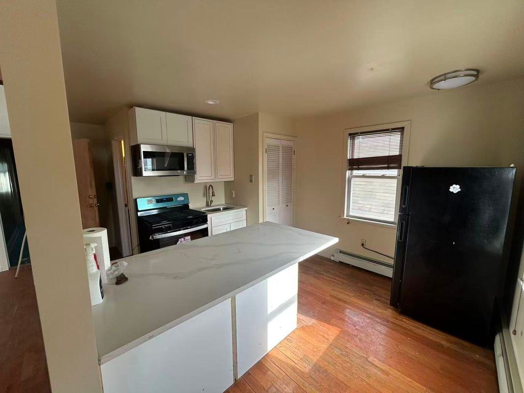 270 W Main St - Photo 3 of 9