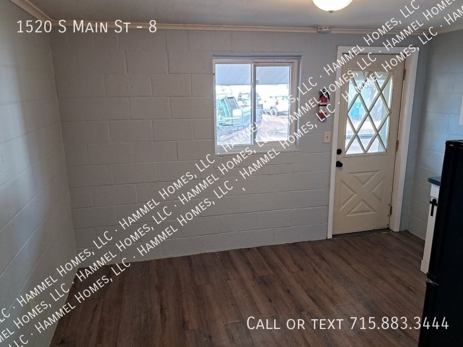 1520 S Main St #8 - Photo 2 of 5