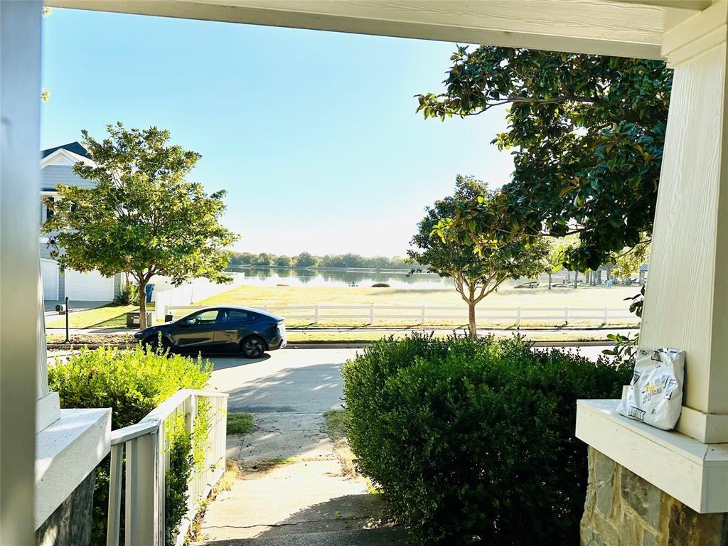 10410 Cedar Lake Dr #10410 - Photo 5 of 27