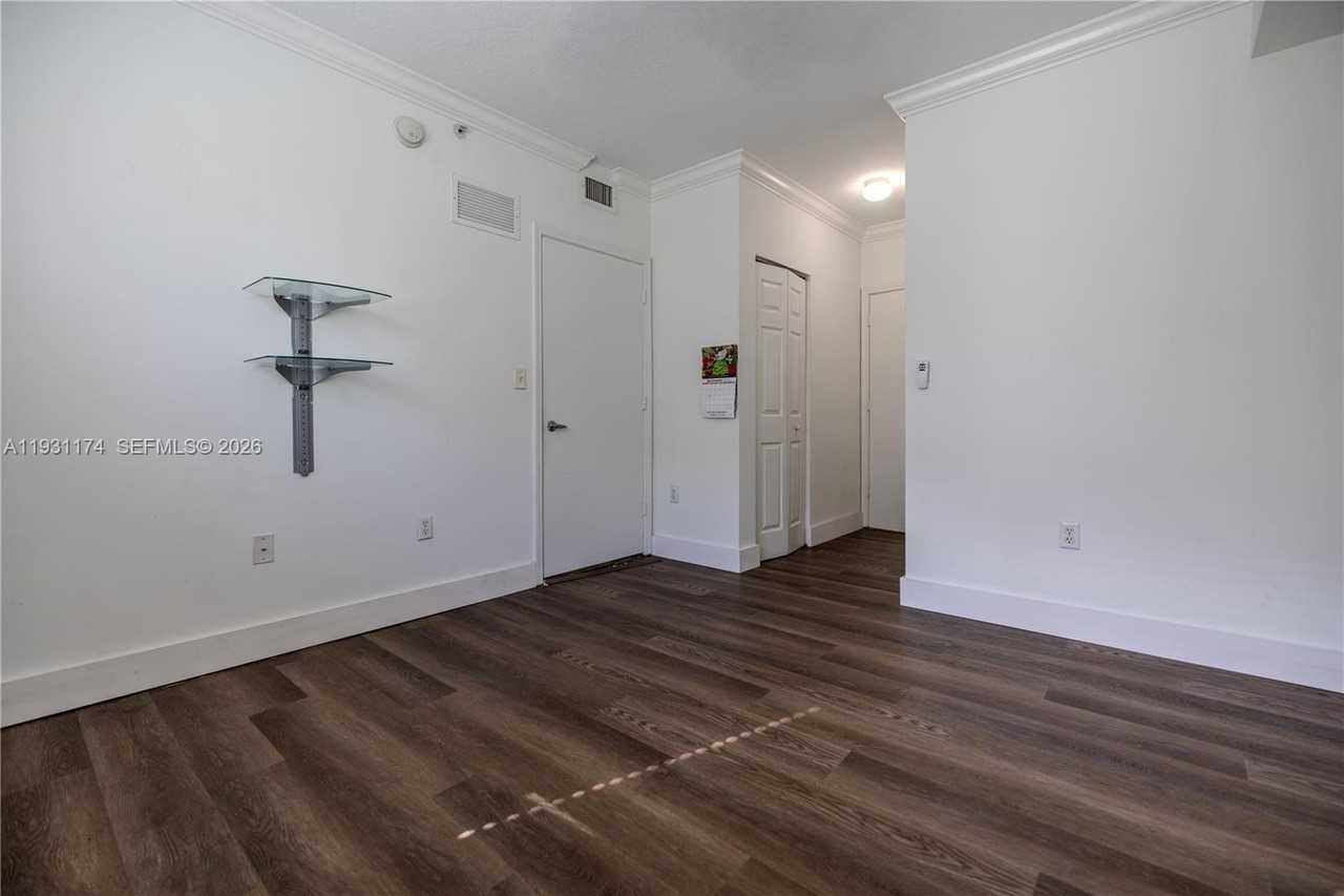 11050 Sw 196th St #11050-305 - Photo 2 of 22