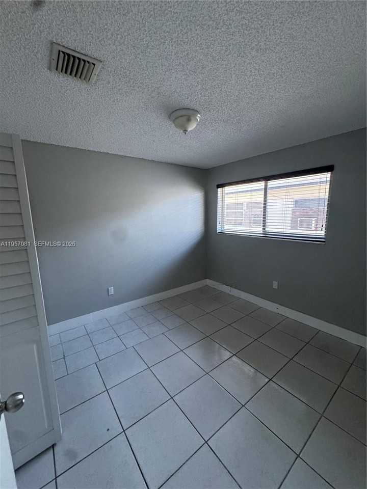 2470 Nw 82nd St #2470-2470 - Photo 5 of 5
