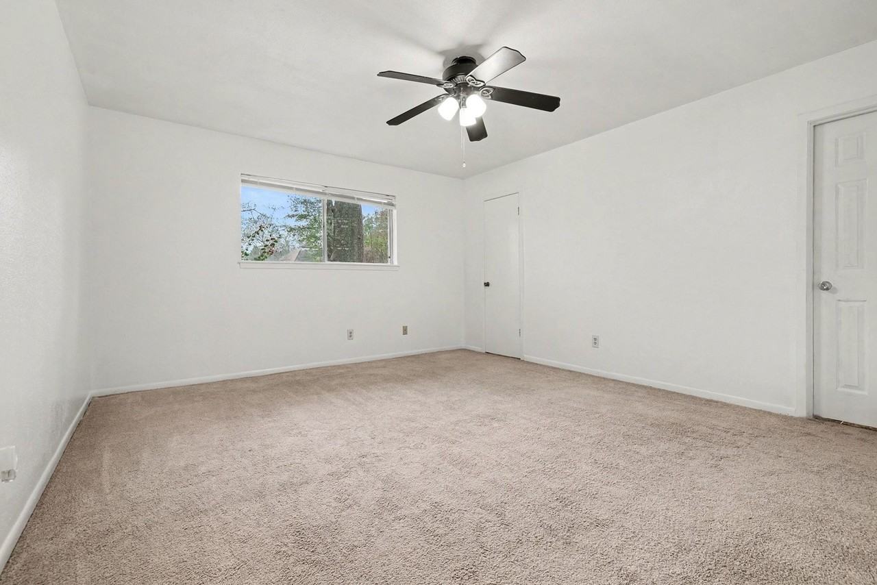 1510 S 3rd St #1510 - Photo 3 of 16