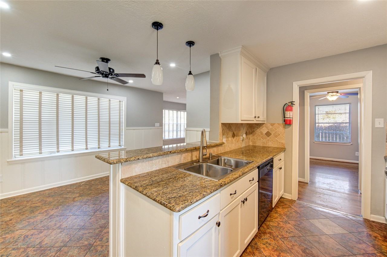 2714 Southmore Ave #2714 - Photo 6 of 35