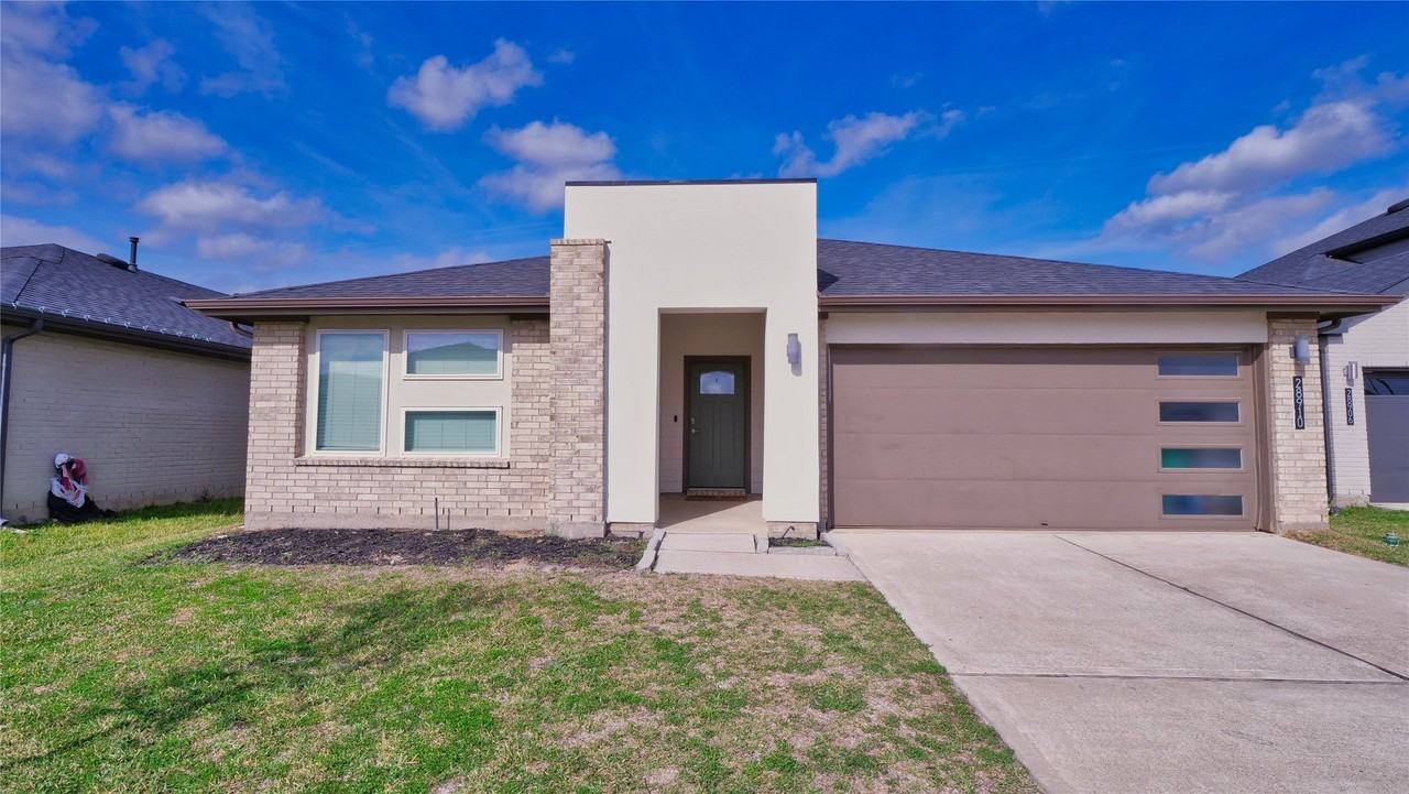 28910 Yukon River Ct #28910 - Photo 2 of 21