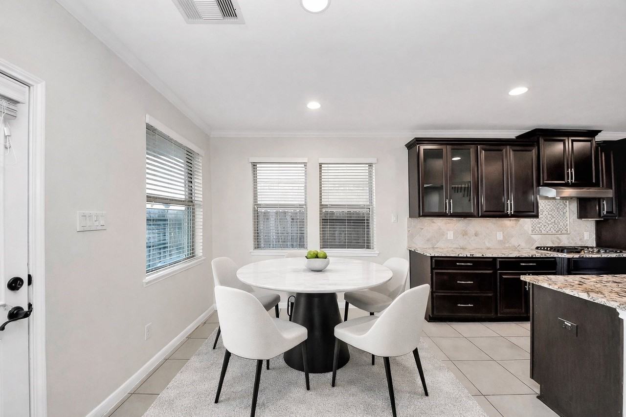 4919 Blackwater Ln #4919 - Photo 4 of 26